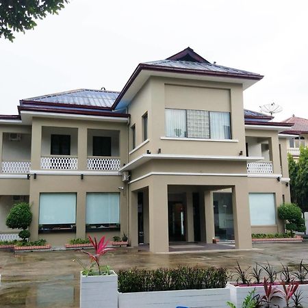 Ruby Garden Hotel Rangum Exterior foto