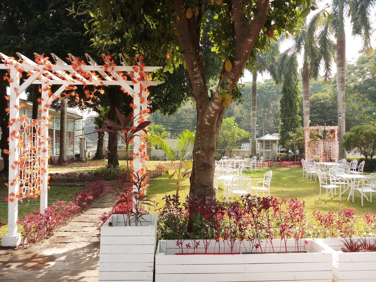 Ruby Garden Hotel Rangum Exterior foto
