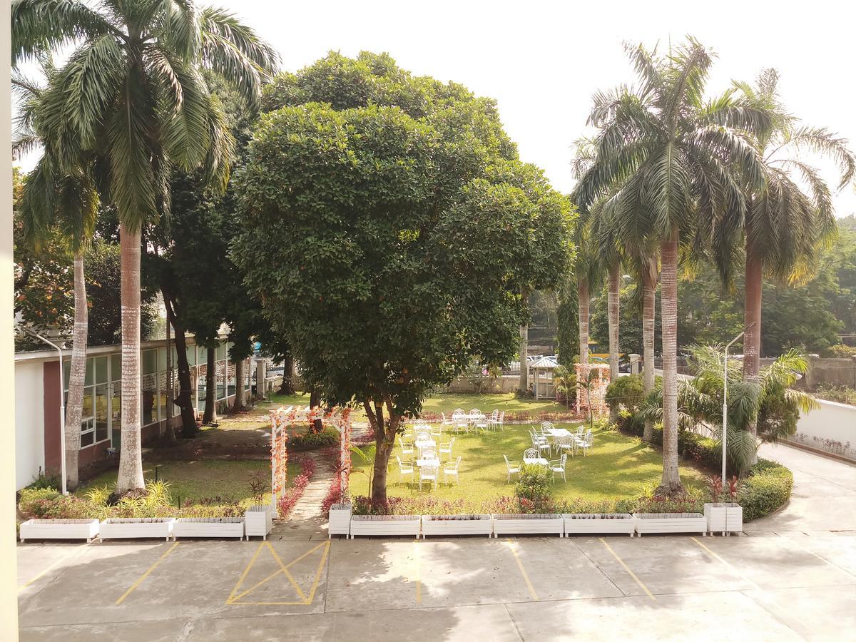Ruby Garden Hotel Rangum Exterior foto